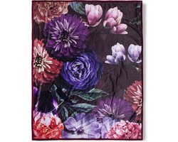 Prachtig velvet plaid Roza - 130x160 - voelt extra zacht en fijn aan - uniek ontwerp - voegt kleur aan de kamer - te gebruiken als deken, sprei en woonaccessoire