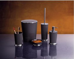 Primanova | Nely | Grijze badkamer set | Zeepdispenser | Zeepbakje| Tandenborstelhouder| Prullenbak met deksel | Wc borstel