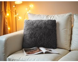 Primaviera Deluxe Polar bear Antraciet 50 x 50 cm