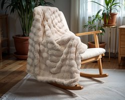 Primaviera Deluxe Pom Rabbit Fur plaid Zand 150 x 200 cm