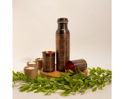 Puur koperen set van fles bloempatroon antique (± 950 ml-300 g) met 2 bekers (100 g elk; zware uitvoering)