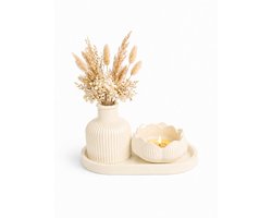 QORVANE Home Luxe 3-Delige Beige Decoratieset met Vaas, Bloemvormige Waxinelichthouder en Tray – Moderne Woondecoratie