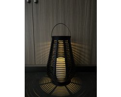 Quokware Solar Tuinlamp 45 cm – Rotanlook Buitenlamp – Zwart – Tuinverlichting op Zonne-energie – Staande Lantaarn voor Tuin, Terras & Balkon