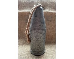RECHTE Kerst klok - Grey - Zilver Grijs - Kerstklok - Kerst - Kerstmis - Christmas bell - Woon - Woonaccessoire - Woonaccessoires - Interieur - Decoratief - Deco - Metaal - Zink - Zilver - Winter - Sfeervol - Krans - Kerstkrans bel - mooi - Koebel