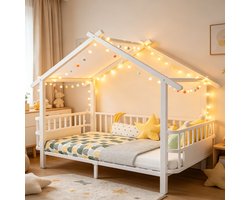 REDOM - Kinderbed - Huisvormig dakframe - Halfgesloten veiligheidshekken - Lattenbodem - Metaal - Wit - 215 x 96 x 168,5 cm