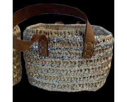 Rieten mand met "zilveren pailletten" - 044 - met lederen hengels - 16 cm hoog x 20 x 16 cm - mand - decoratie mand - opbergmand - handgevlochten - rieten manden