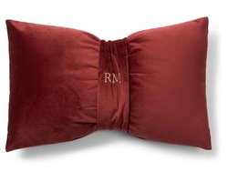 Rivièra Maison Festive Bow Box Pillow – Luxe Velvet Kerstkussen met Strik – Bordeauxrood – Inclusief Vulling