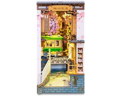 Robotime Book Nook Shelf Insert - Miniatuurhuisje Tokyo Trein met Ledverlichting - 340 stukjes - 3d Houten Puzzel - 18.5 x 10 x 24.2 cm - Boekenhouder - Bouwpakket voor Volwassenen en Kinderen - DIY - Sakura Densya