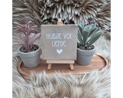 Robuust Wenstegeltje – Huisje vol Liefde – Hip trendy tegeltje – Wanddecoratie – Cadeau voor Nieuwe Woning, Housewarming of Gezinscadeau – Sfeervol en Persoonlijk - Vriend(in) – Trendy nu – – Decoratief Tegeltje met Standaard – Cadeau Idee