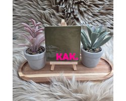 Robuust Wenstegeltje “KAK.” – 10X10CM – Humoristisch Cadeau – Trendy nu – Cadeau voor Nieuwe Woning, Housewarming of voor vriend(in) – Sfeervol en Persoonlijk – Zomaar - Wc decoratie – Decoratief Tegeltje met Standaard – Cadeau Idee