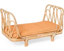 Rotan poppenwiegje met caramel matrasje