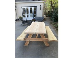 Ruime Douglas picknicktafel. Zomerse gezelligheid. Lengte 2 meter