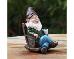 Rustieke Kabouter in Schommelstoel - Weerbestendige Tuindecoratie - 15 cm Hoog x 10,5 cm Lang x 7 cm Breed