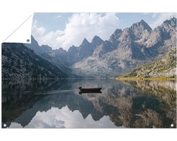 Rustig bergmeer met boot - Berglandschap posters - Tuinschilderijen boot - Realistische kunst - Tuinaccessoires - Tuinschilderijen voor buiten - tuinposter 120x80 cm