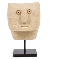 Safaary - The Sumba Stone #23 on Stand