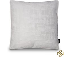 Sannaila-Snowflake-Velvet-Sierkussen-Kussen-Wit-45x45 cm-Inclusief donskussen-Woonaccessoires