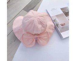Schattige Vakantie Zonnehoed Lichtrose Motief – Grote strik aan achterkant | Baby – Peuter – Kinderen | 0 - 3 jaar | UV Werend | Rekbaar - Brede rand – Elastiek bandje | Strandhoedje - Zomer Accessoire | Voor op de fiets of onderweg! | DH Collection