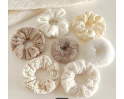 Scrunchies 7 stuks - Nude tint - Crème tint- Beige Haaraccessoire - Wit kleur haarelastiek - Haaraccessoires meisjes - Haaraccessoires Vrouw - Scrunchie - Fluffy - Haarelastiek