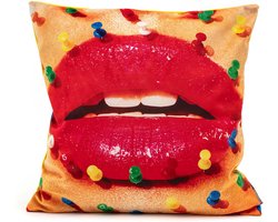 Seletti Toiletpaper Kussen 50x50 Mouth With Pins