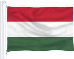 Senvi Printwear - Flag Hungary - Grote Hongarije vlag - Gemaakt Van 100% Polyester - UV & Weerbestendig - Met Versterkte Mastrand - Messing Ogen - 90x150 CM - Fair Working Conditions