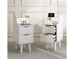 Set van 2 Witte Nachtkastjes met LED Verlichting, USB Laadstation en 2 Lades