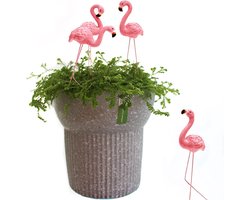 Set van 4 Roze Flamingo Tuinbeelden en Sculpturen, Decoratieve Buitenornamenten voor Tuin en Patio, Metalen Vogels voor Tuin en Achtertuin