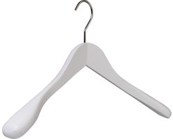 [Set van 5] Massief houten mat wit gelakte kledinghangers / garderobe hangers / kapstok hangers met 40mm brede schouders en voorzien van een dikke glossy chrome haak, perfecte hanger voor jassen, truien, vesten en colberts