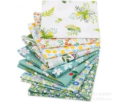 Set van 8 Stuks 25x20cm Katoenen Stofpakketten voor Quilten en Naaien - DIY Ambachtelijke Patchwork Stof met Groene en Witte Bloemen