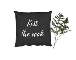 Sierkussens - Kussentjes Woonkamer - 40x40 cm - Quotes - Spreuken - Zoen - Kiss the cook - Kok