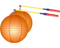 Sint Maarten 2x stuks oranje lampionnen 25 cm met 2x lampionstokjes
