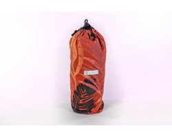Skiep® Fleskoeler & Fleswarmhouder – Wijnkoeler van schapenwol – Houdt wijn, champagne, water en babyflesjes urenlang koel of warm – Lokaal en handgemaakt in België - Jungle oranje met groen - upcycling stoffen en lokale schapenwol.