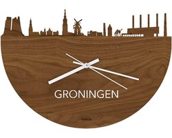 Skyline Klok Oud Groningen Notenhout - Ø 40 cm - Stil uurwerk - Wanddecoratie - Meer steden beschikbaar - Woonkamer idee - Woondecoratie - City Art - Steden kunst - Cadeau voor hem - Cadeau voor haar - Jubileum - Trouwerij - Housewarming -