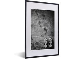 Slipper - Voet - Beton - Kader - Fotolijst - 40x60 cm - Wanddecoratie - Muurdecoratie