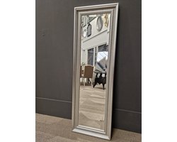 Smalle Spiegel zilver - Spiegel Cesarino Buitenmaat 45x136 cm horizontaal of verticaal ophangen - Wandspiegel boven dressoir of bank in woonkamer - Passpiegel in hal, gang of kleedkamer - Facetrand - Made in Italy - Houten lijst - Bladzilver
