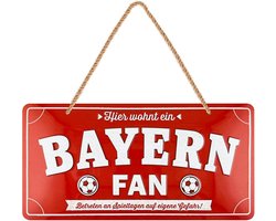SnelShoppen - Retro Metalen Bord, Hier Woont Een Bayern Fan - Grappige Voetbal Fan Decoratie, Vaderdag Cadeau Idee, 16 x 32 cm, Voor Woonkamer, Kantoo
