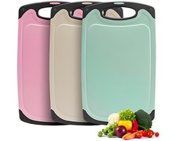 Snijplankenset van 3 stuks, gemaakt van tarwestro, BPA-vrij, antislip, vaatwasmachinebestendig, met sapgroeven en hangende gaten (beige, groen, roze)