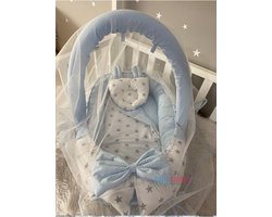 SNS Baby - Babynestje en Hoofdkussen - Organische Katoen - Antibacterieel Babynestje - Anti-Allergisch Babynestje - Klamboe met Blauwe Oren en Speelgoedbevestiging - 74 x 40 cm