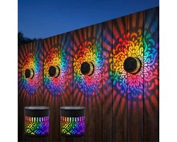 Solar Wandlamp Buiten met Mandala-projectie en Kleurwisseling (7 Kleuren) - Set van 2 - Decoratieve Solar Schuttinglampen - RGB Gekleurde Tuinverlichting - Solar Lampen Tuin RGB - Waterdicht - Sfeerlampen voor Schutting & Wand - SOLLBRY®
