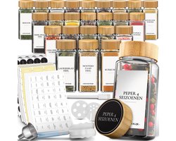 Soothe 24 Glazen Kruidenpotjes Vierkant met Bamboe Deksel – 2 Soorten Strooideksels – Kruidenstrooier – Spice Jars – Complete Set incl Kruiden Stickers, Krijtstift en Accessoires – 120ml