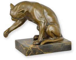 Spelende kat - Bronzen beeld - sculptuur - 14 cm hoog