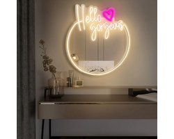 Spiegel Led Lamp – Hello Gorgeous – 45 x 45CM - Dimbaar – USB A - Verlichting – Incl. Ophangmateriaal - Wandspiegel