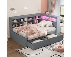 STILVORA Logeerbed 90x200 cm - Eenpersoons Uitklapbed Met Regalen En Stopcontact - Grenen - Grijs