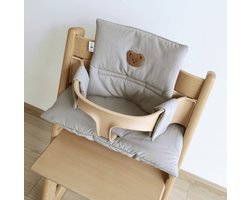 Stoelverkleiner beer grijs - kussenset beer grijs - stoelverkleiner voor stokke tripp trapp - kinderstoel verkleiner - stoel kussen