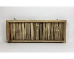 Stoere kapstok van hout en takken