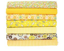 Stof geel - 7 lapjes - 24 x 25 cm - quilt - patchwork