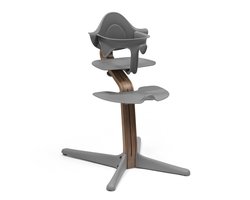 Stokke Nomi stoel (walnoot/grijs) met babyset (grijs) - Inspireert actief zitten en biedt ondersteuning terwijl de baby leert zitten - Kan tot 150 kg dragen