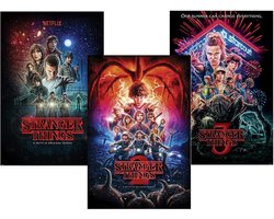 Stranger Things Poster Set 3 Stuks: Seizoen 1, 2 en 3 (61x91.5 cm) Inclusief 2 Doorzichtige Ophangsystemen