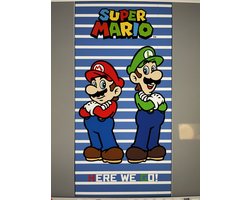 Super Mario Bross strandlaken - Badhanddoek - Supermario. Maat 70 x 140 cm