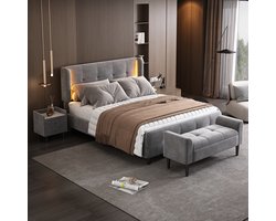 Sweiko Modern design Gestoffeerd bed + Nachtkastje + Bedkruk, Complete slaapkamerset, Tweepersoonsbed met 16-kleuren LED lichtstrips aan de zijoren, nachtkastje met 2-lades, fluweel, Grijs (140x200 cm)