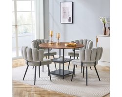 Tafel- en stoelenset. Ronde eettafel van 107 cm in walnootkleur met dubbel opbergvak + 4 grijze stoffen eetkamerstoelen met gestructureerde, bloemvormige rugleuningen – ideaal voor kleine appartementen.